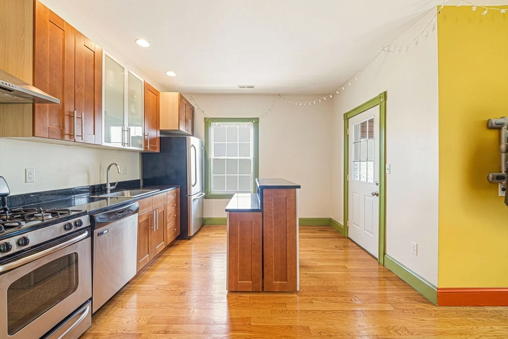 12-14 Everett St, Allston