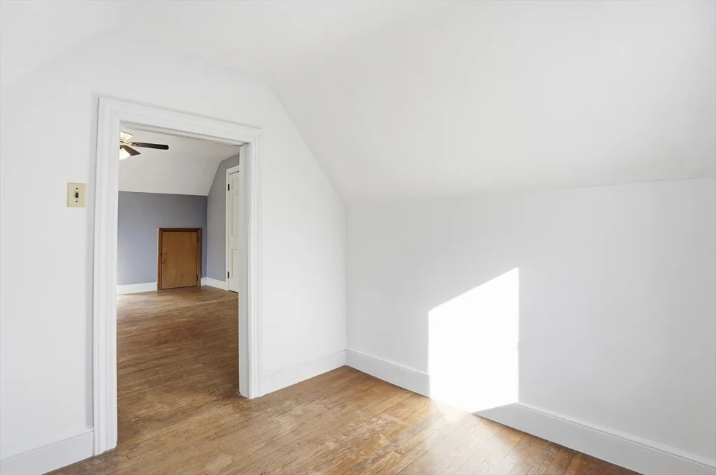 12 Cardinal Rd, Tatnuck