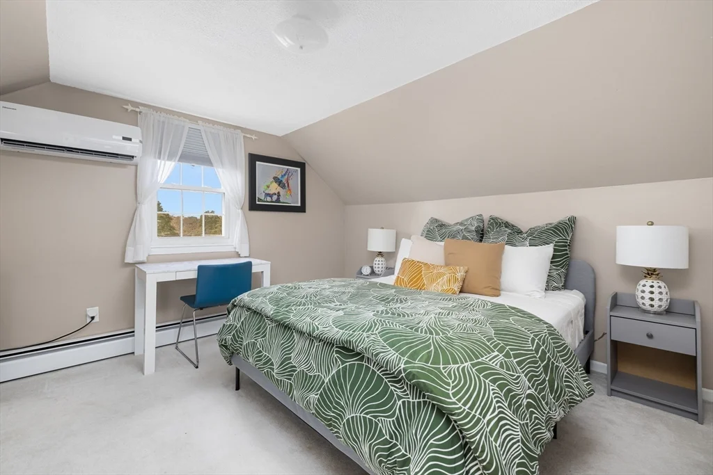 42 Fairmount St, New Bedford