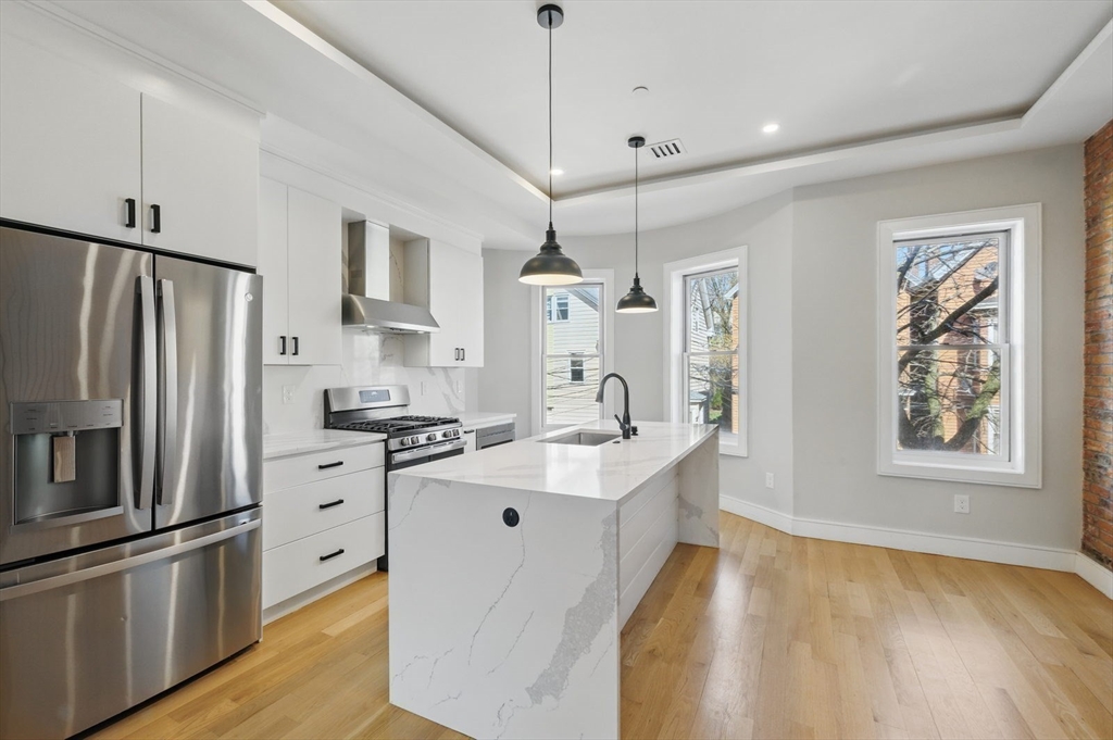 125 Saratoga St ,, East Boston