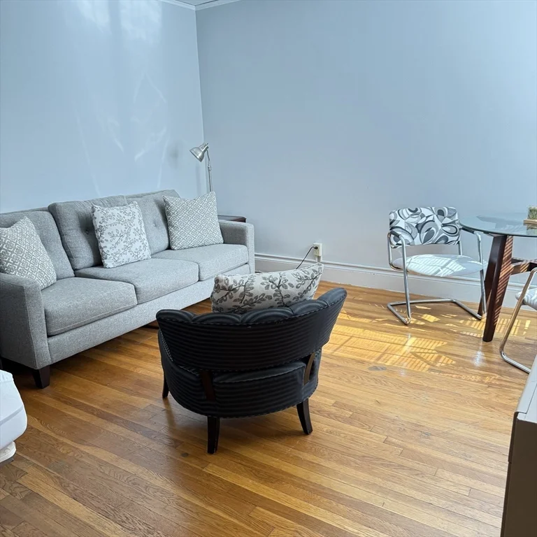 285 Harvard St, Mid Cambridge