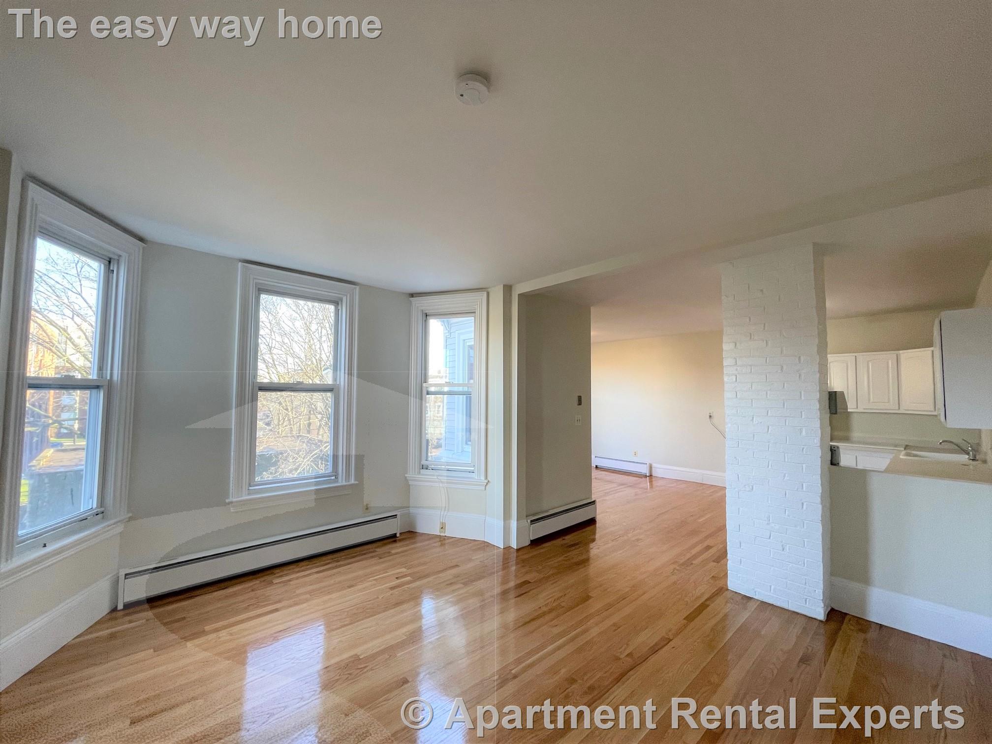 14 Chestnut St, Malden Center