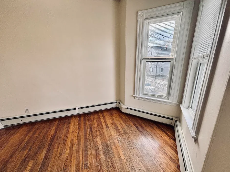 392 Washington St, Ward Two