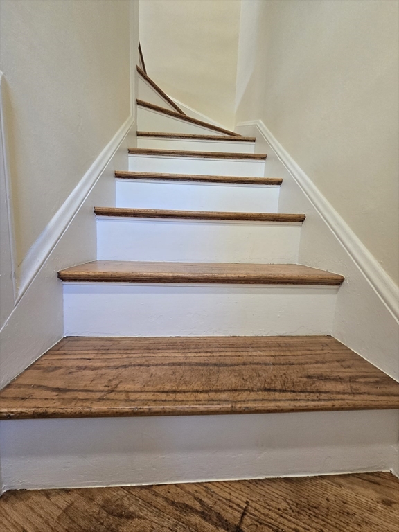 104 Parsons St, Oak Square