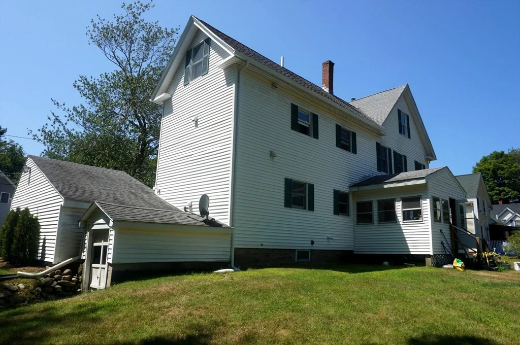 67 Mill St, Pepperell
