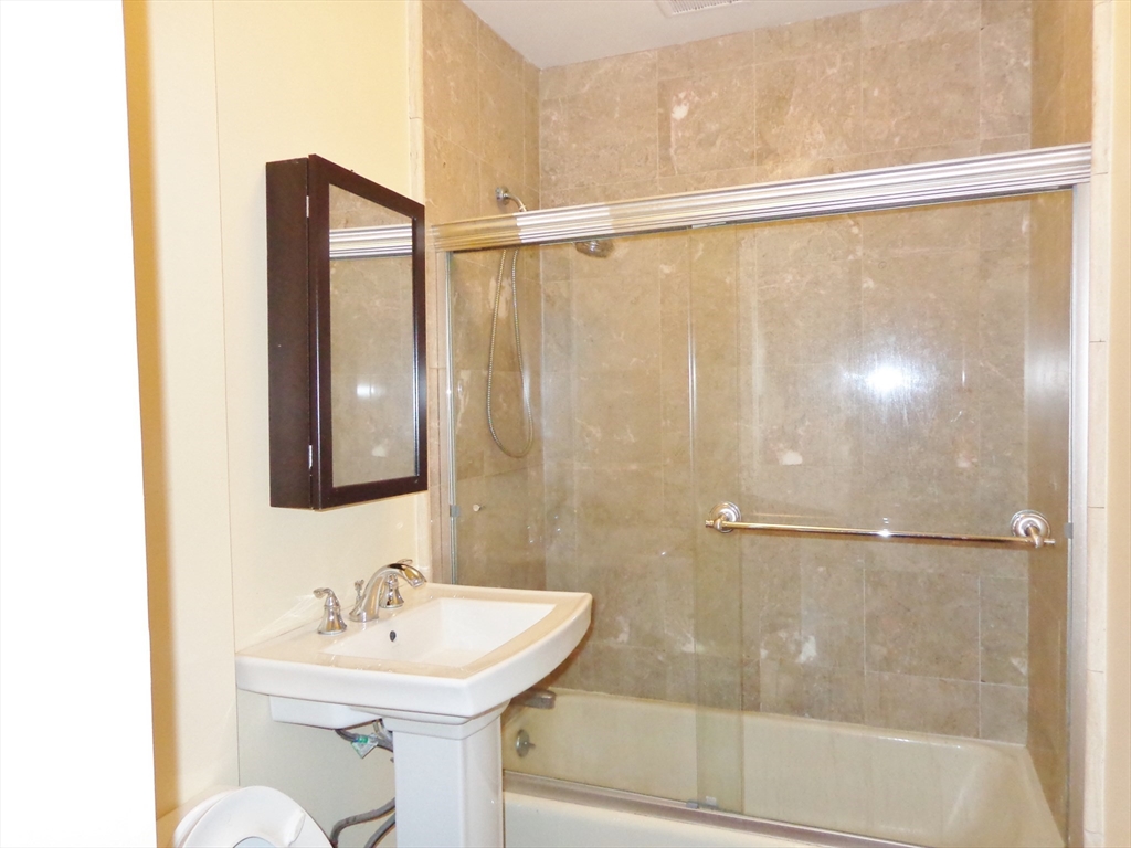 117 Lewis Rd, Belmont