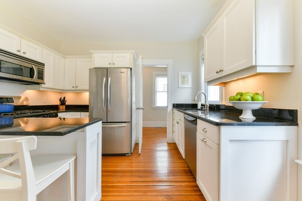 72 Lexington Ave, Davis Square