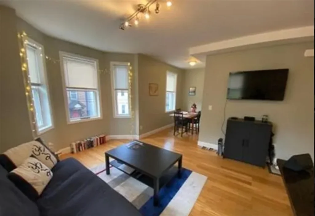 17 Ashley, Jamaica Plain