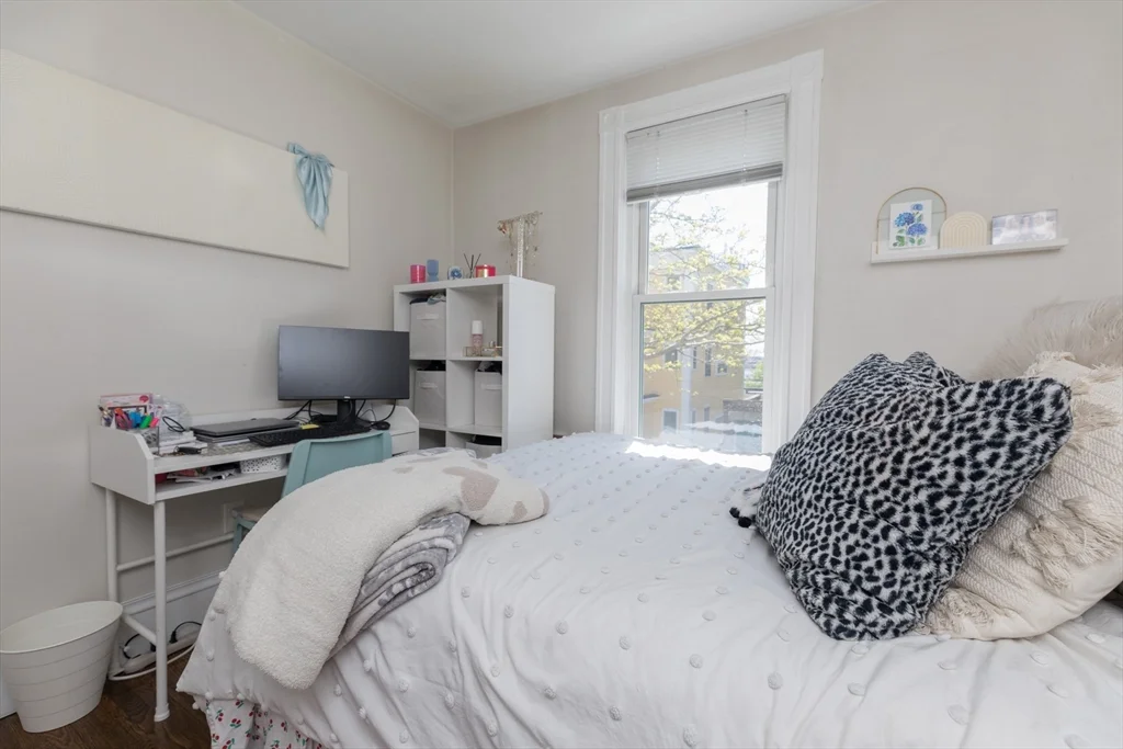 420 E 6th, South Boston