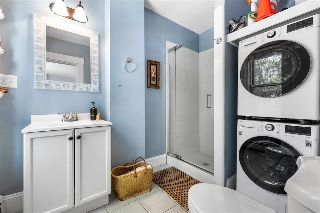 73 G St, South Boston