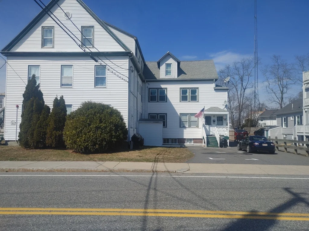 16 Wall St, Foxboro