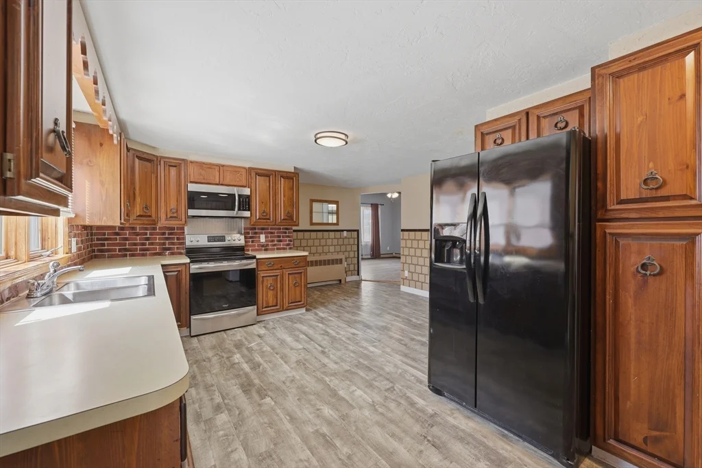 586 Franklin St, Worcester