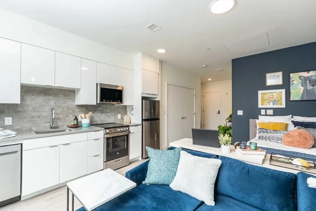346 Somerville Ave, Union Square