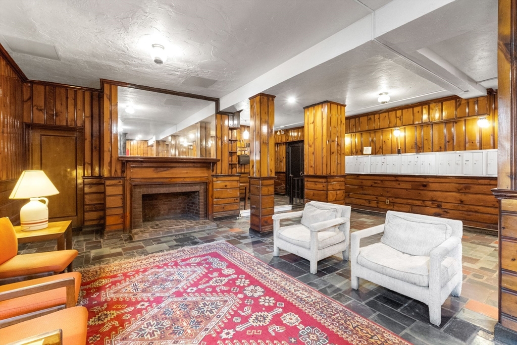 1716 Cambridge St, Mid-Cambridge