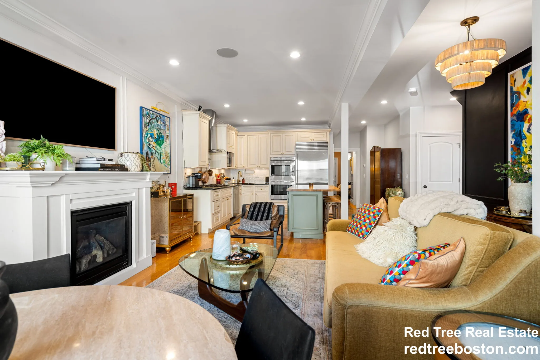 687 East 6th St, South Boston