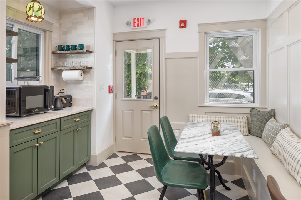 44 Winslow Rd, Brookline