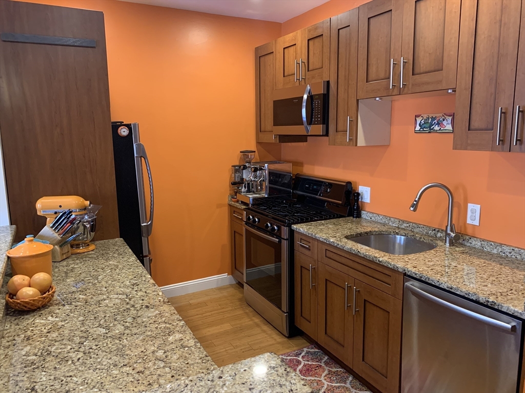 15 Worcester Sq, South End