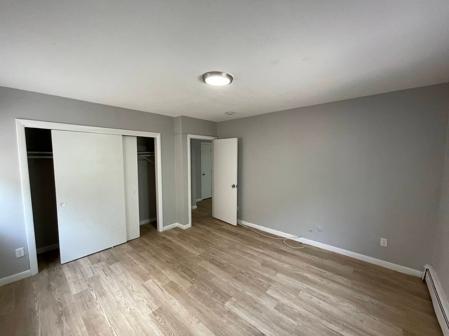 1045 River St, Hyde Park