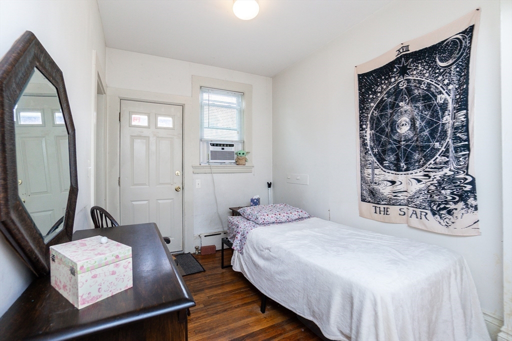 101 Central Ave, Newtonville