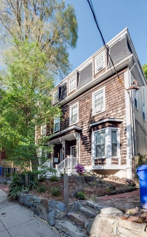 28 Mercer, South Boston's Dorchester Heights