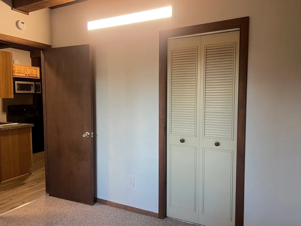 888 Salem St, Groveland