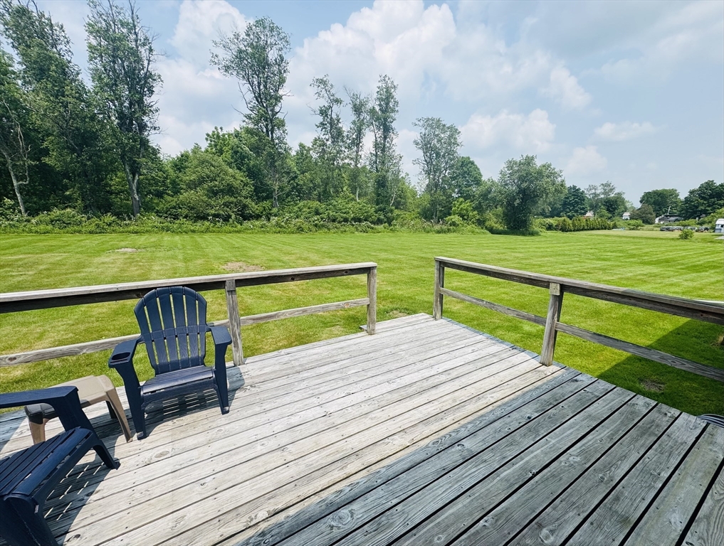 31 Deane Rd, Bernardston