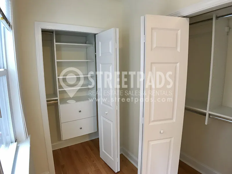 1 Langdon Sq, Neighborhood Nine