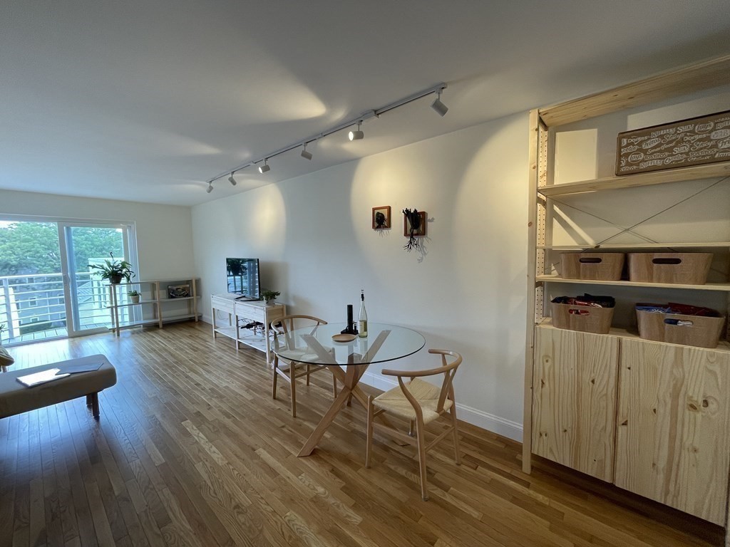 255 Beacon St, Somerville