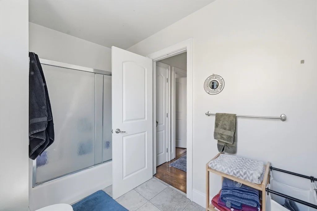 57 Wyoming, Forestdale