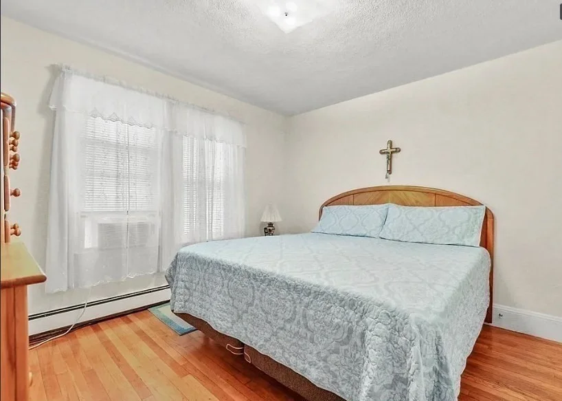 358-360 Arlington St, East Watertown