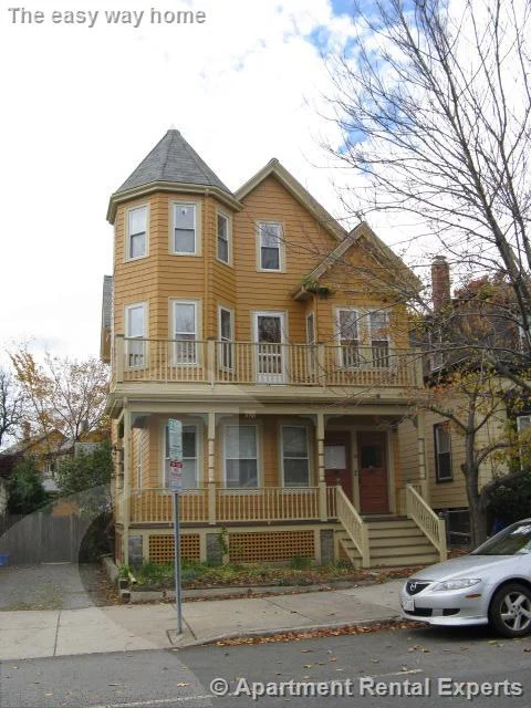 30 Elm St, Porter Square