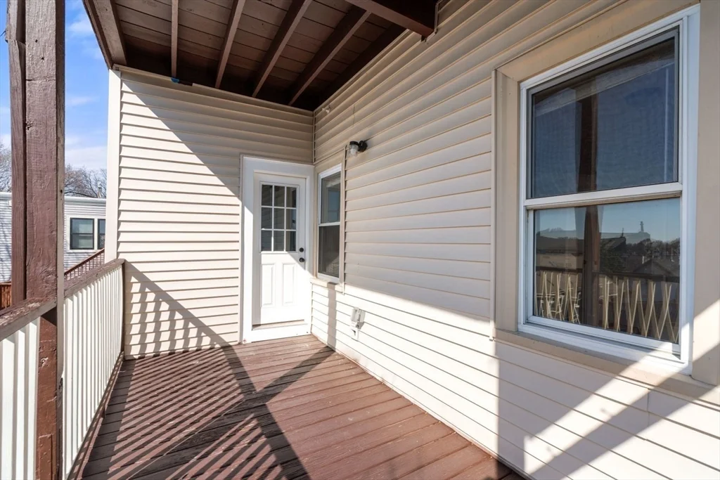 10 Centre Ave, Dorchester