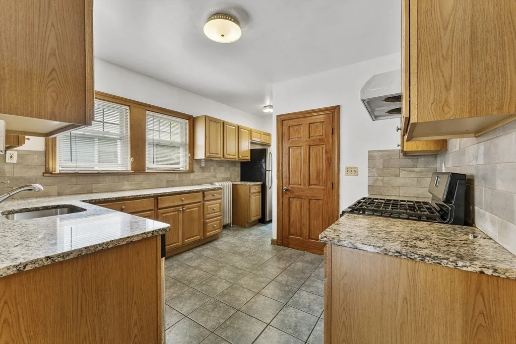 37 Warren Ave, Fairmount Hill