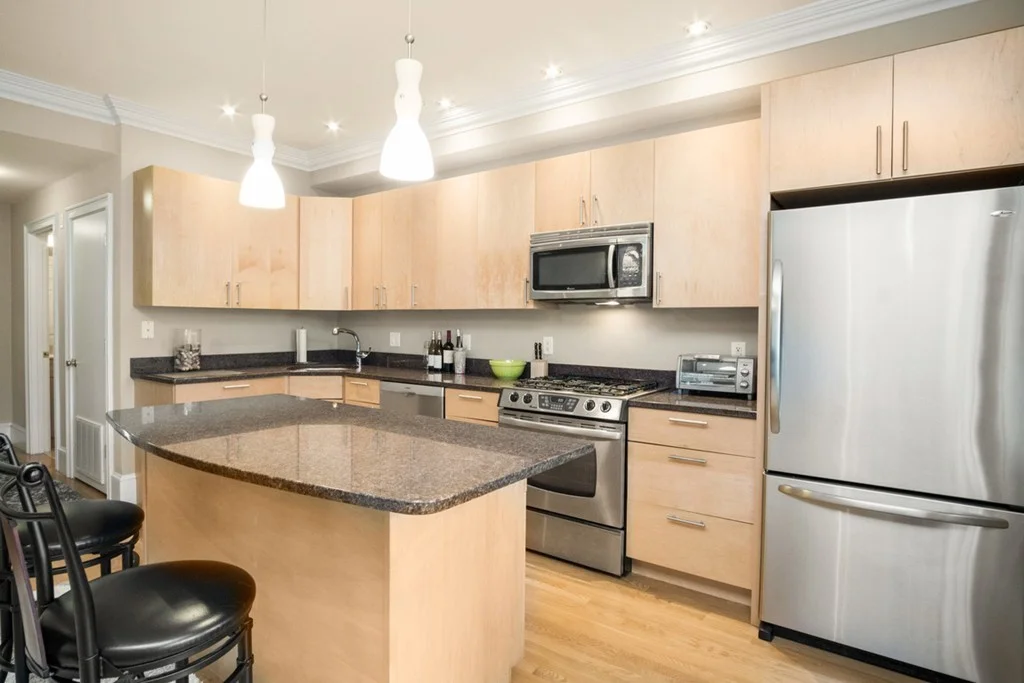 580 East 3rd St, South Boston