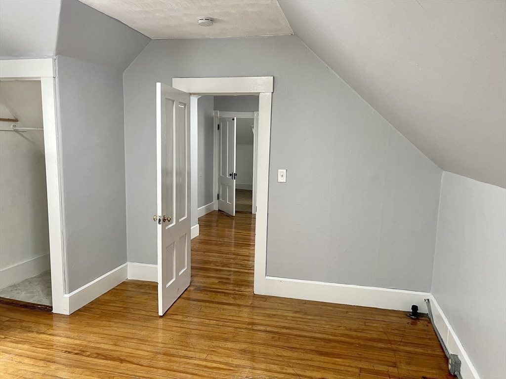 462 Main St, Gardner