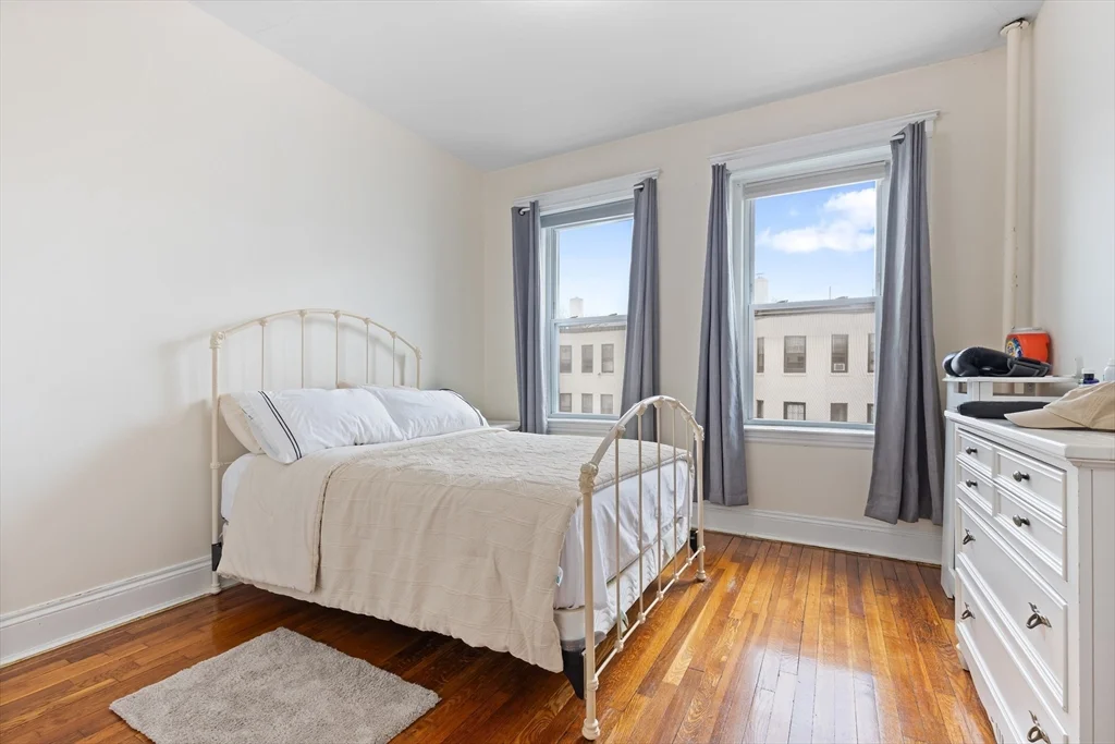 1568 Commonwealth Ave, Brighton