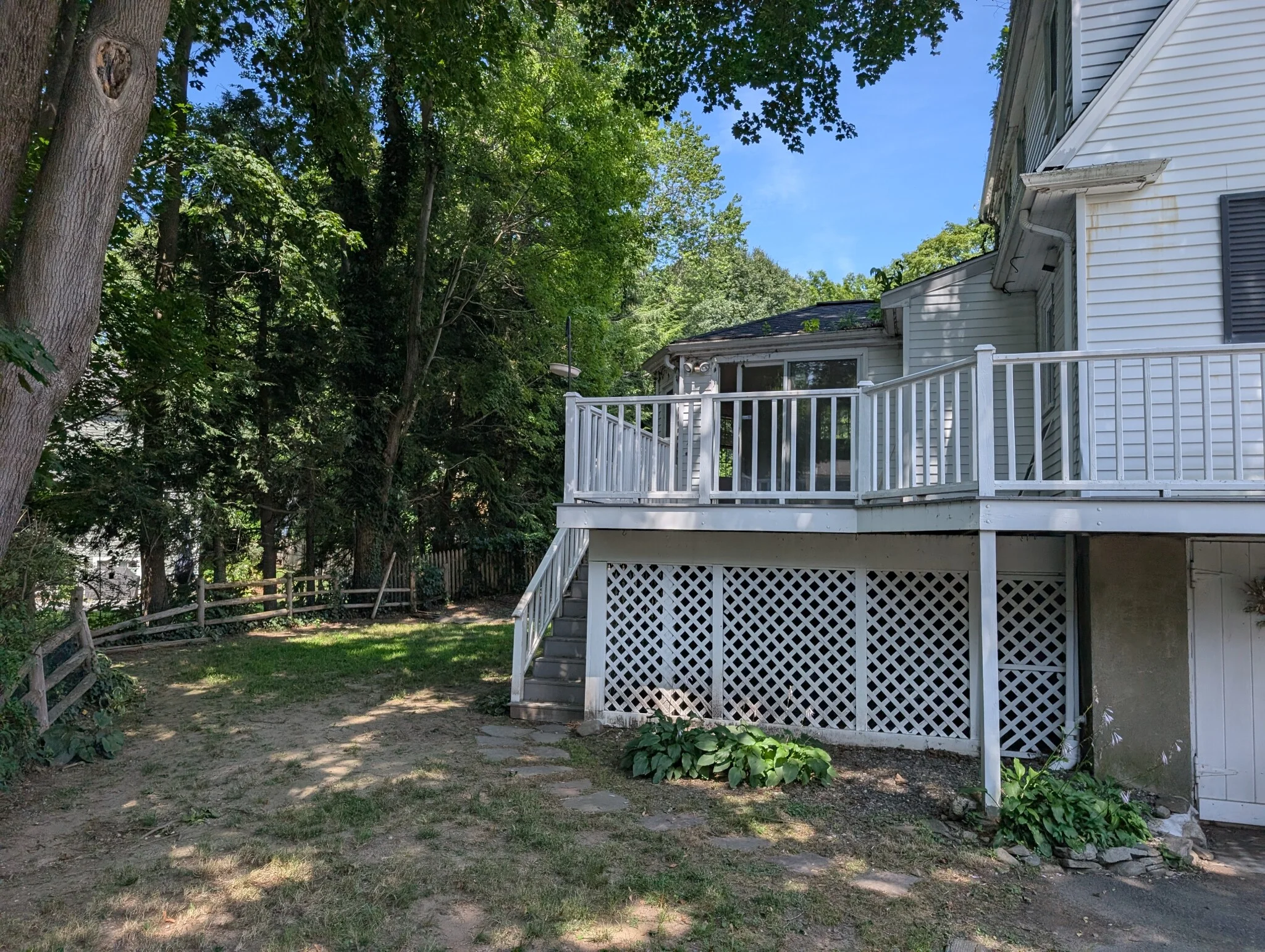 22 Cleveland Rd, Wellesley