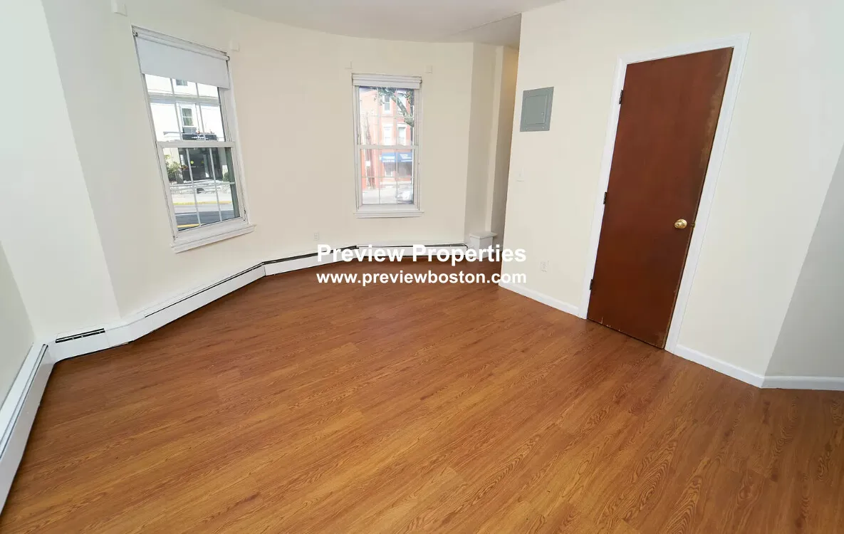 70 South Huntington Ave, Jamaica Plain