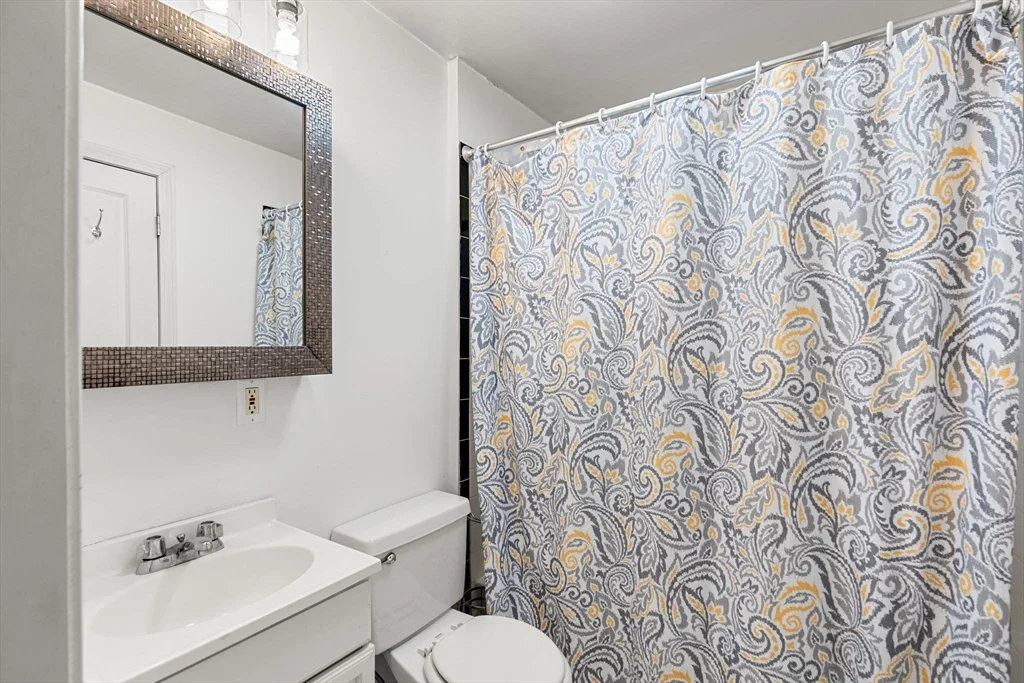 8 Moon St, North End