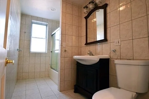 73 Thatcher St, Coolidge Corner