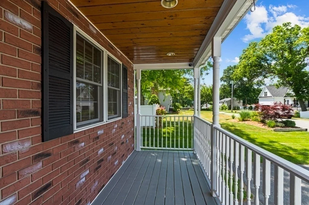 58 Brandon St, Billerica