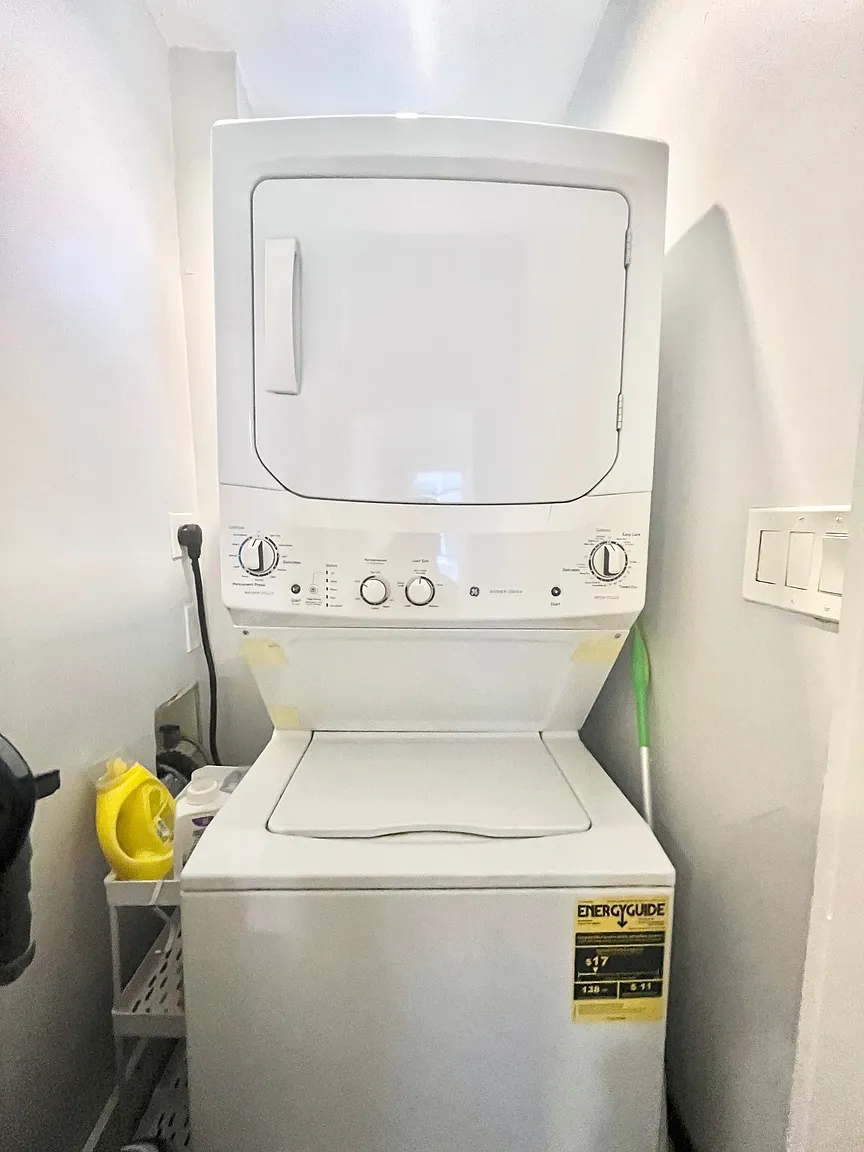 180 Hillside St, Mission Hill