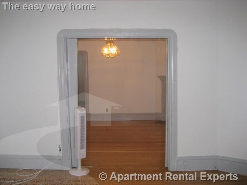 21 Windom St, Davis Square