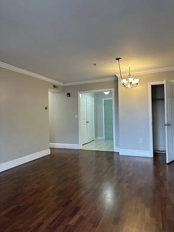 86 E Howard St, Quincy