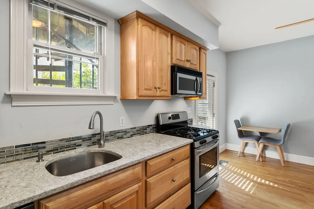 166 O St, South Boston