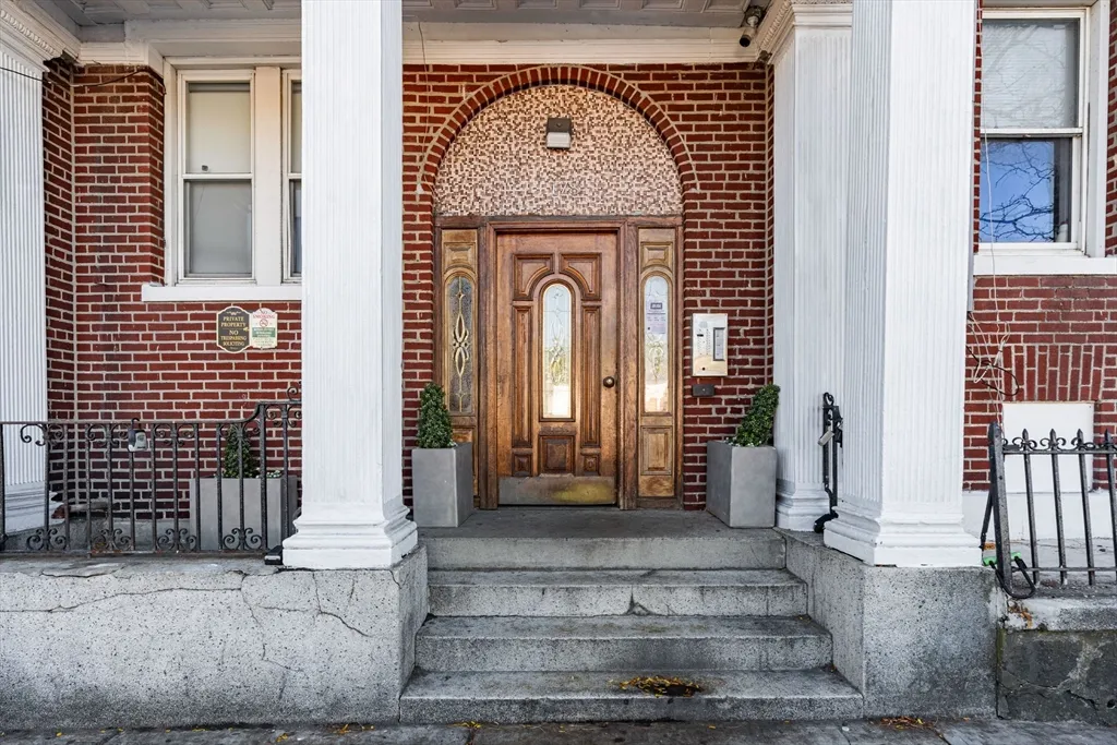 178 Brighton Ave, Allston