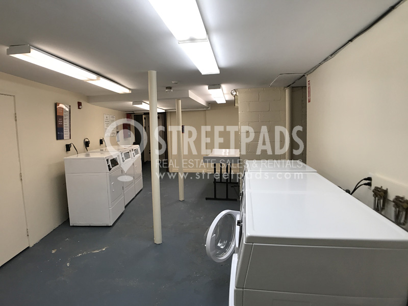 1539 Beacon St, Griggs Park