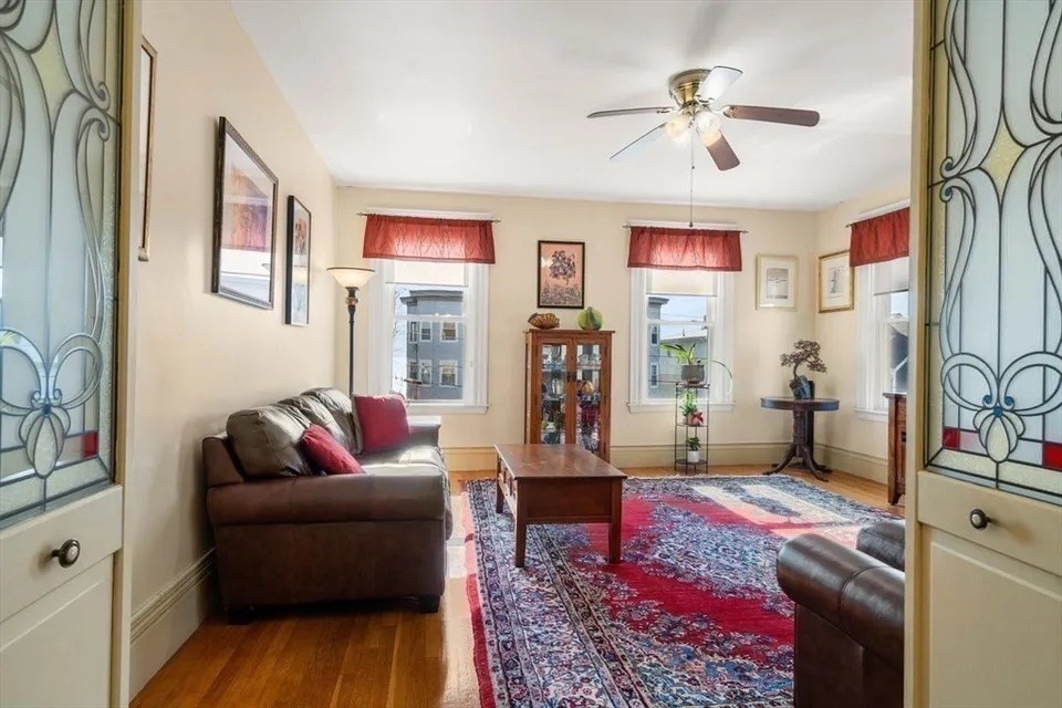 106 Grovers Ave, Winthrop