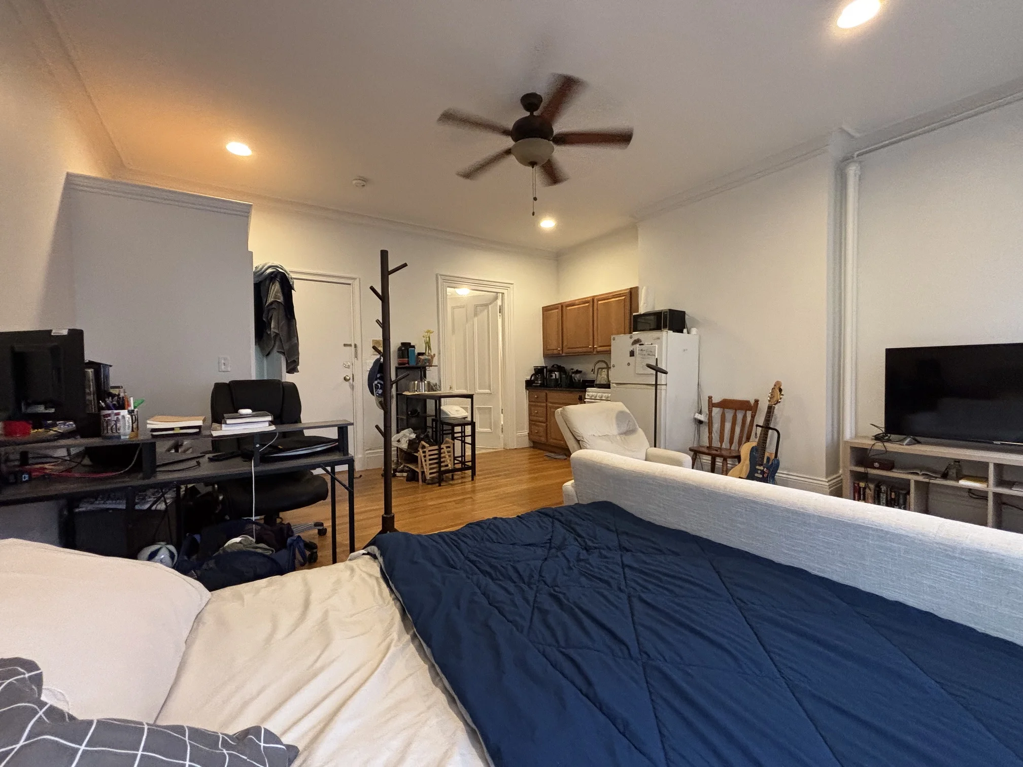 98 Charles St, Beacon Hill