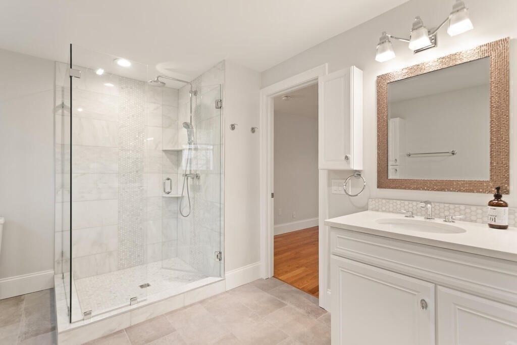 150 Country Club Rd, Oak Hill